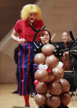 Melvin Tix lager ballong reinsdyr