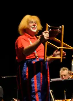 Melvin Tix med en spretten stol